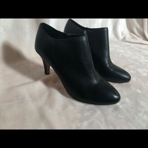 Vince Camuto black leather booties